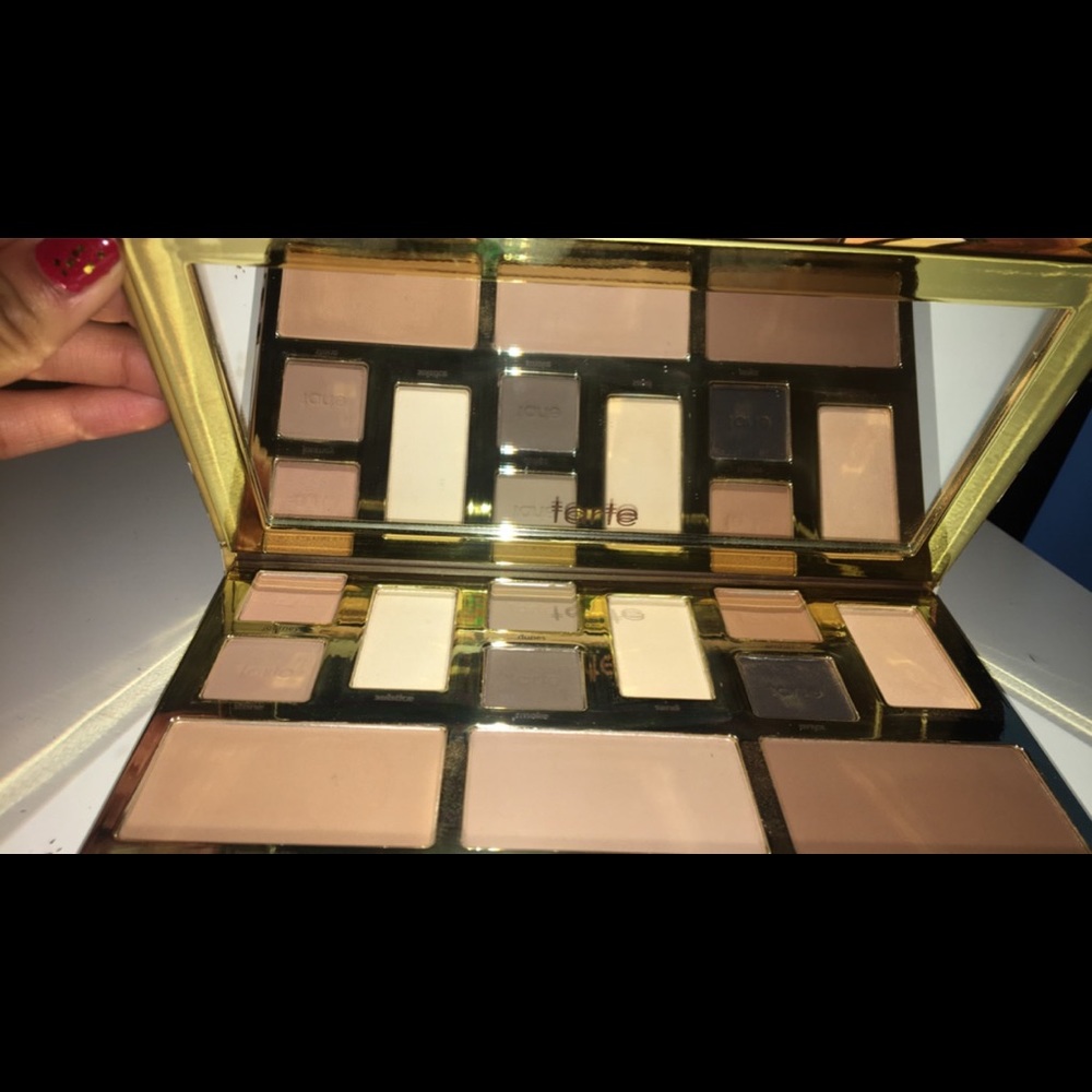 Makeup tarte